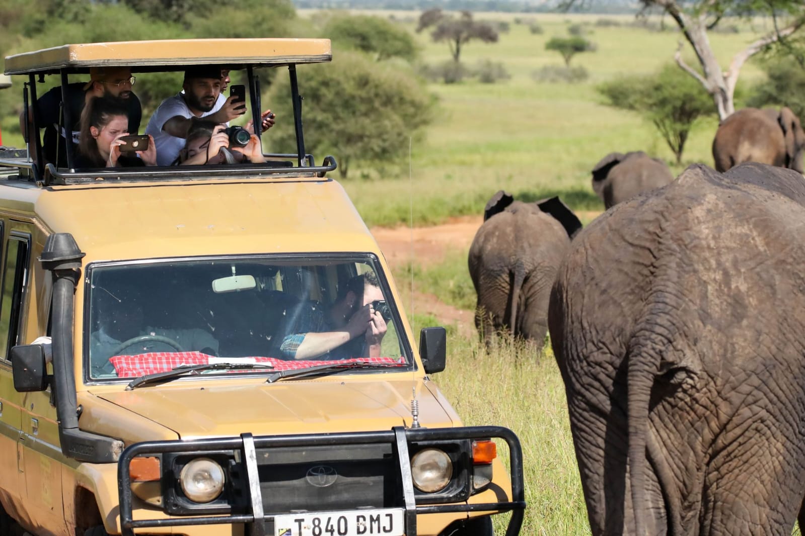 Main image for 3 Days Masai Mara Mid Range/ Cruise Adventure