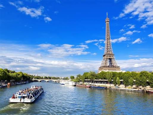 Paris City Highlights Tour